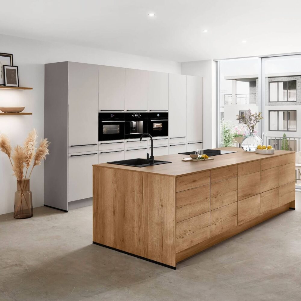 Nobilia Softline Design-Inselküche Holz